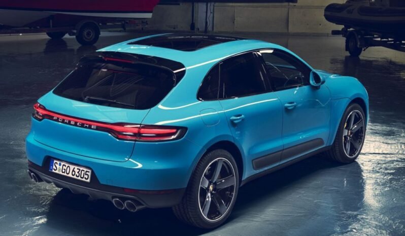 
								Porsche Macan 5-door SUV blue full									